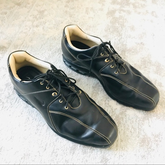 Nike Other - Nike Spikeless Tiger Woods Golf Shoes 11 black